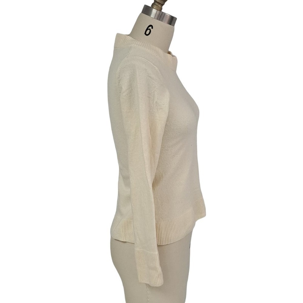 Banana Republic merino wool vanilla sweater size Medium - Picture 2 of 5